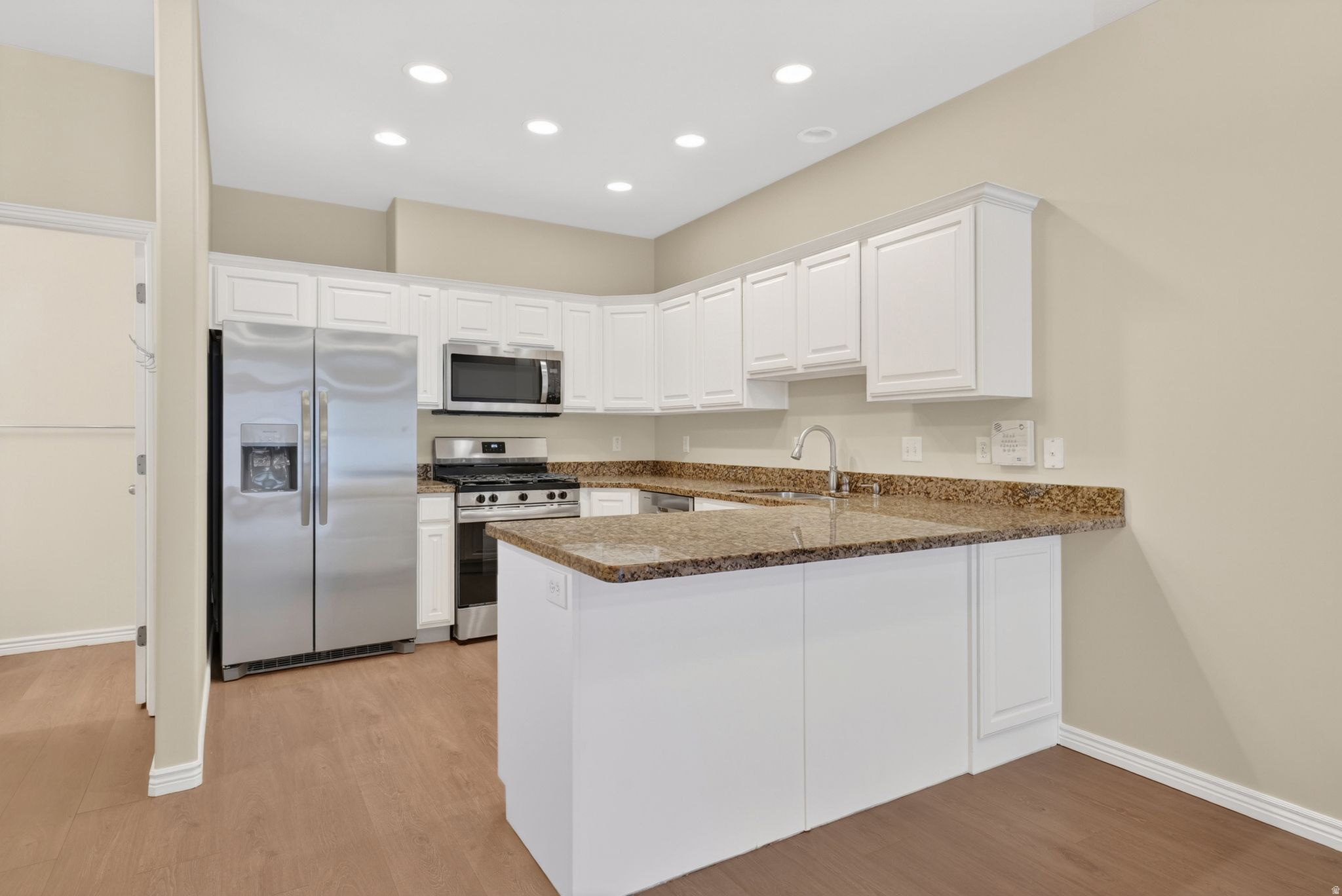 MAPLE RIDGE - Residential