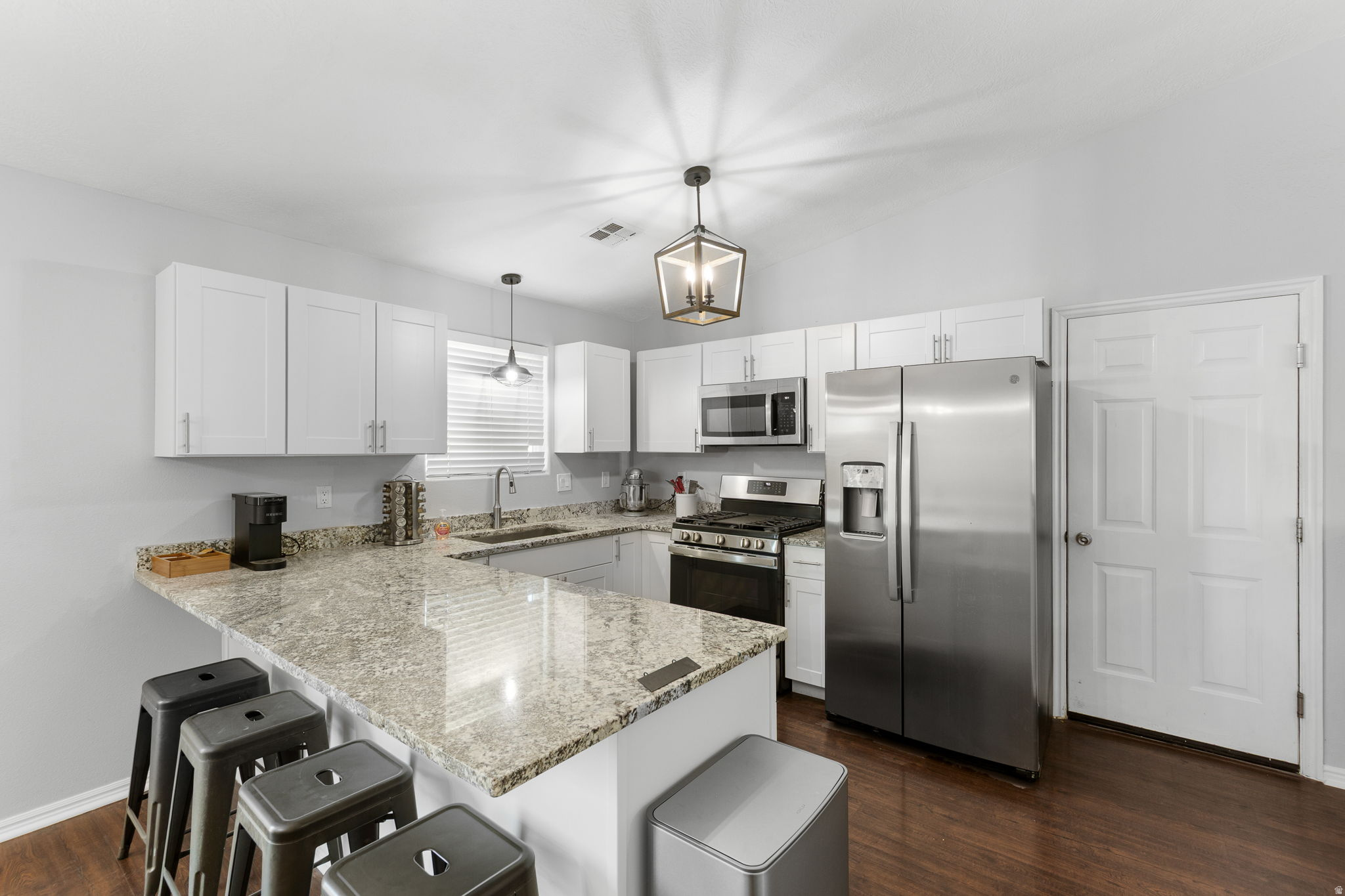 SPRING HILL EST - Residential