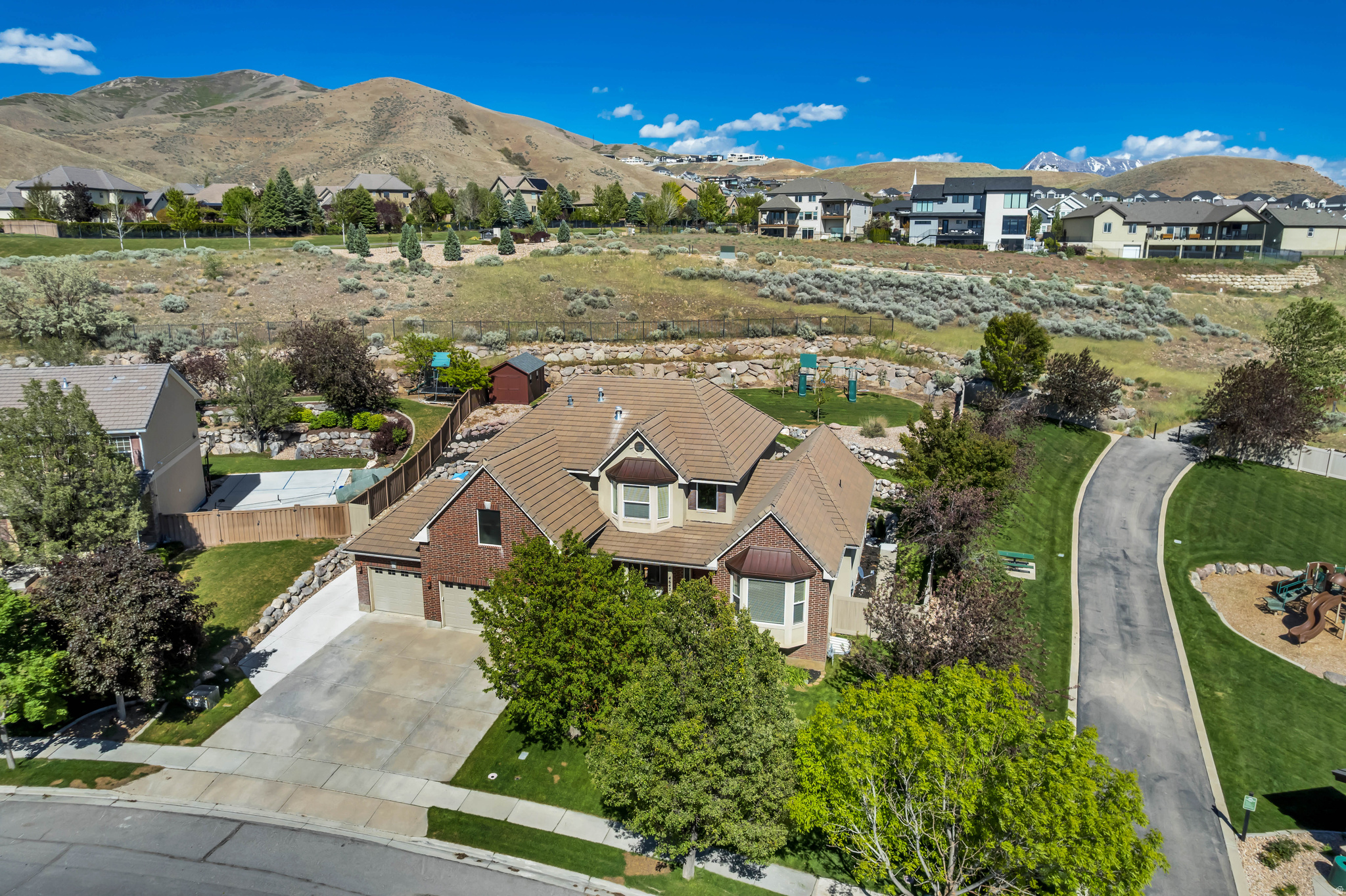 TRAVERSE MOUNTAIN - Residential