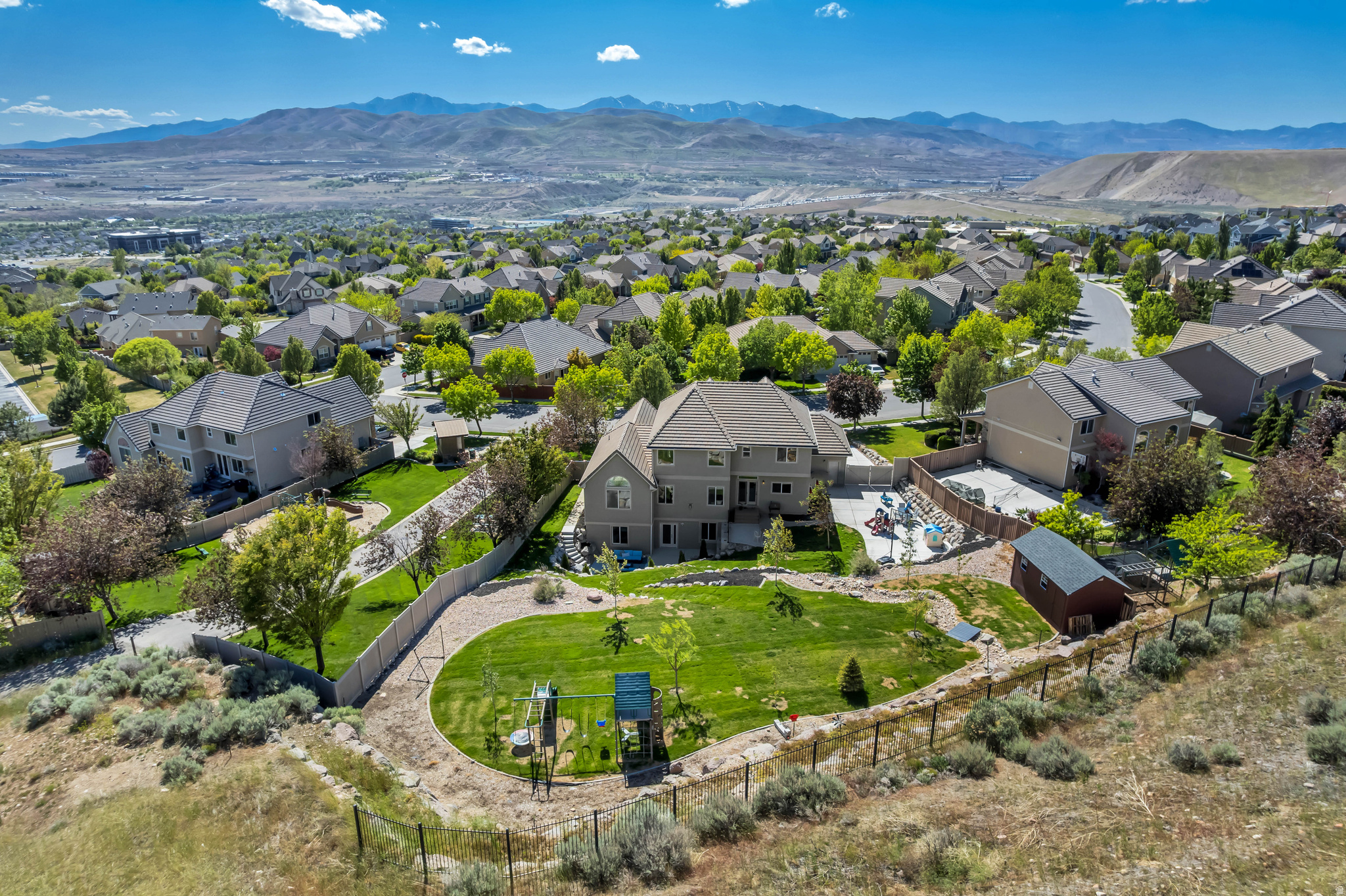TRAVERSE MOUNTAIN - Residential