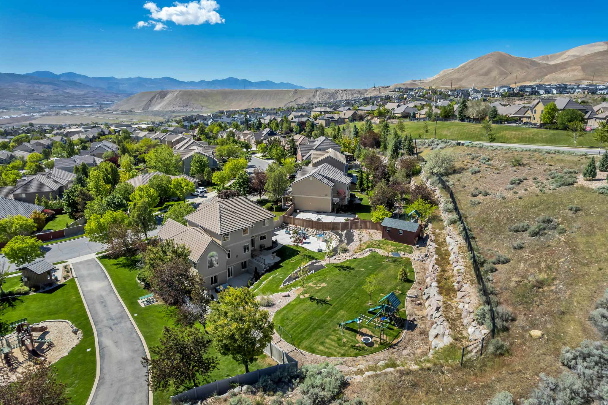 TRAVERSE MOUNTAIN - Residential