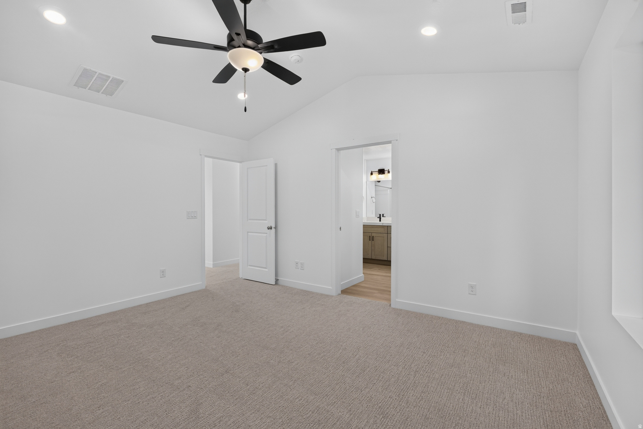 DIXON DOWNS - Residential