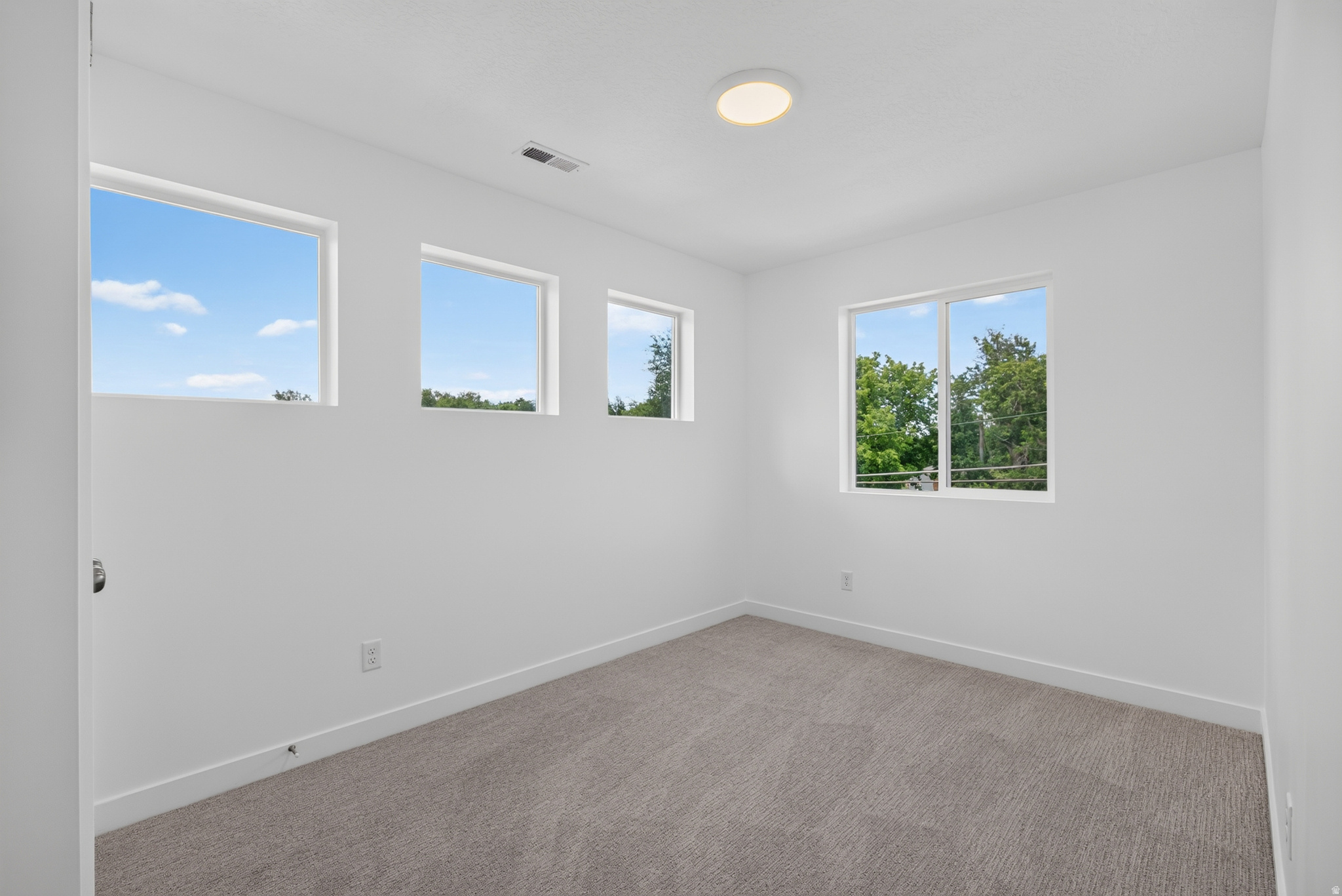 DIXON DOWNS - Residential