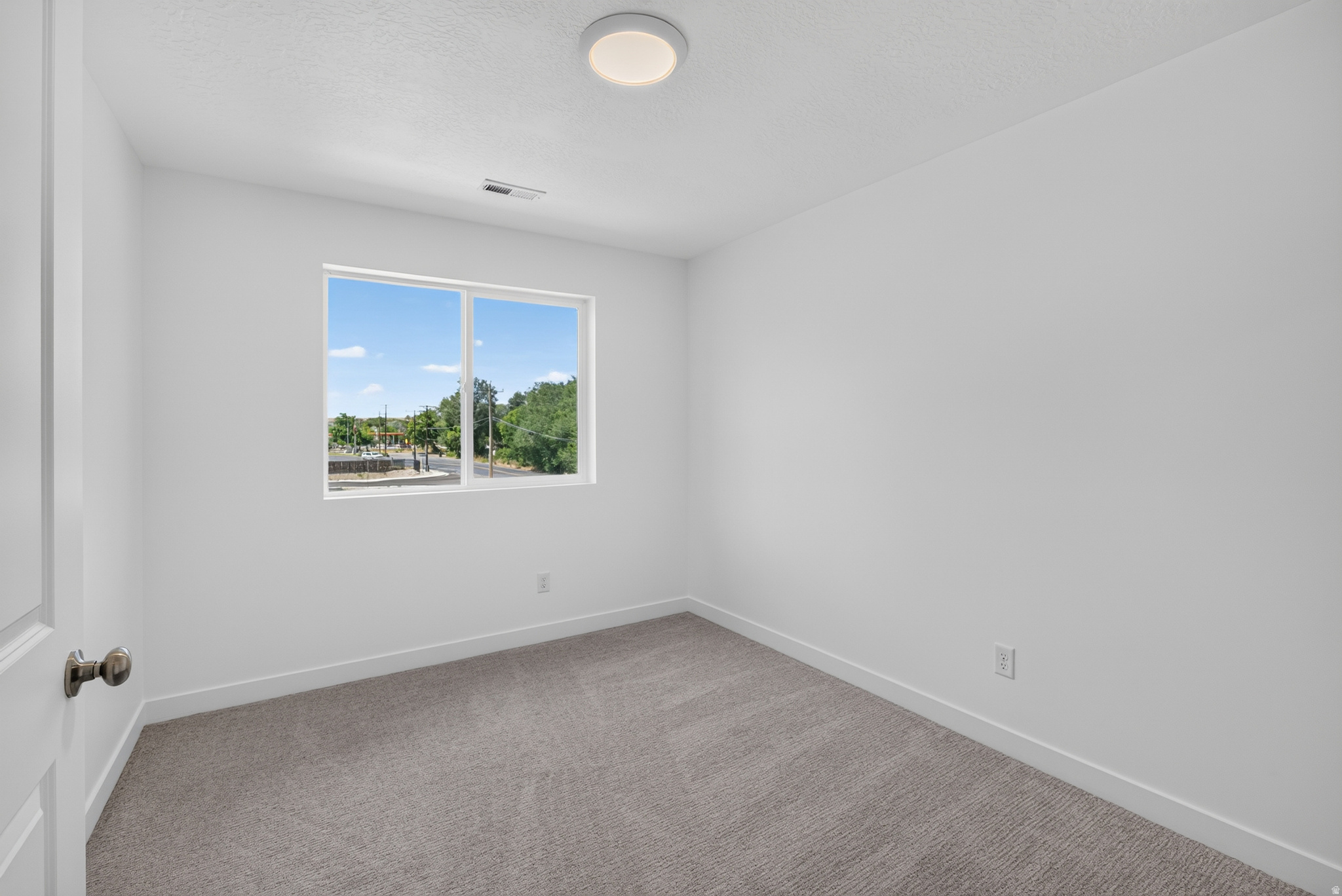 DIXON DOWNS - Residential