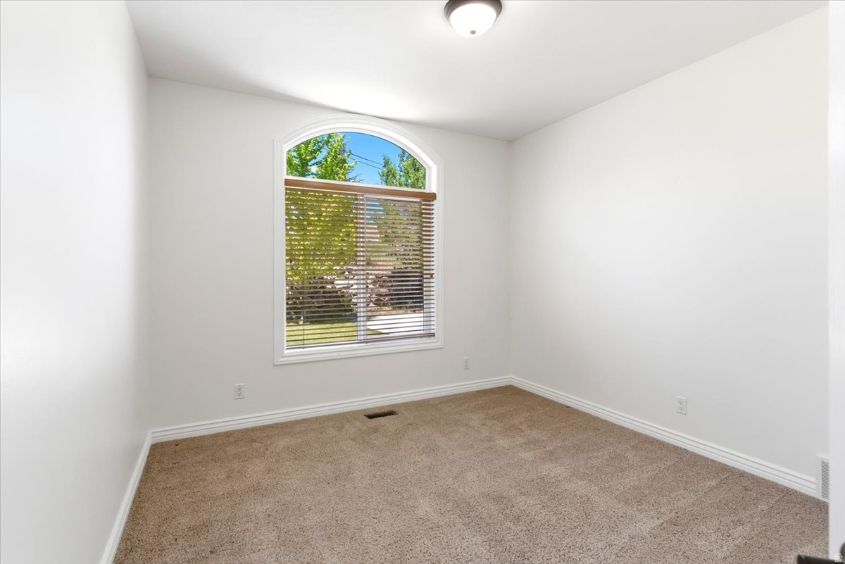 NORTH SUMMIT - Residential