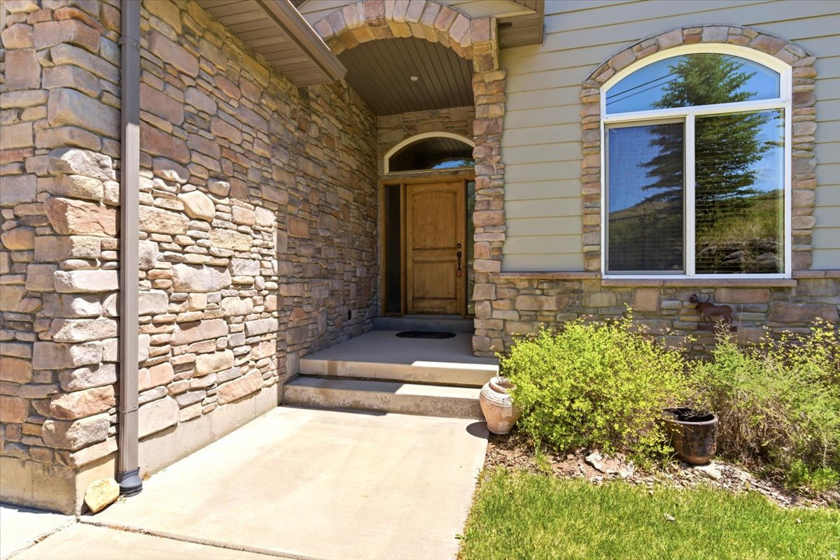 NORTH SUMMIT - Residential