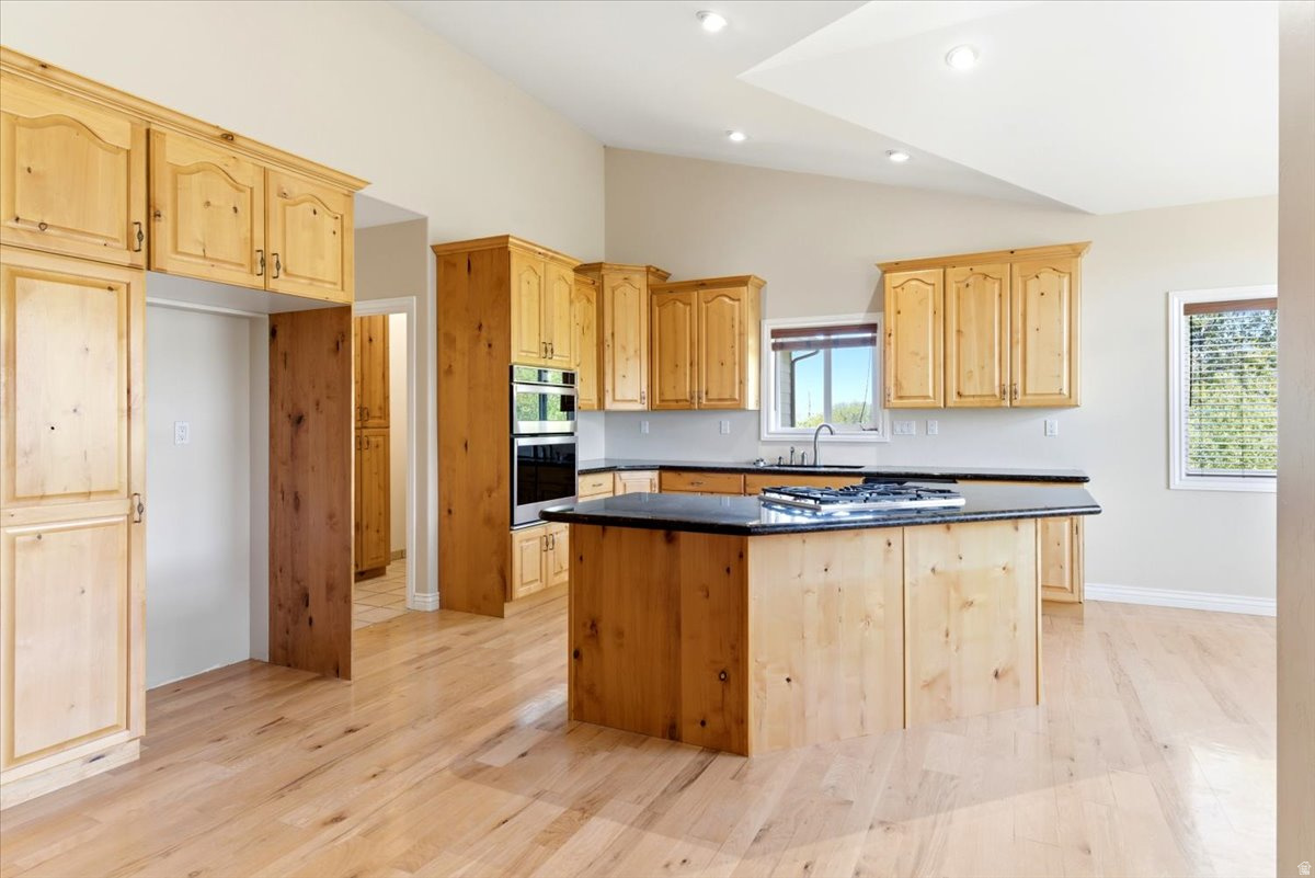NORTH SUMMIT - Residential
