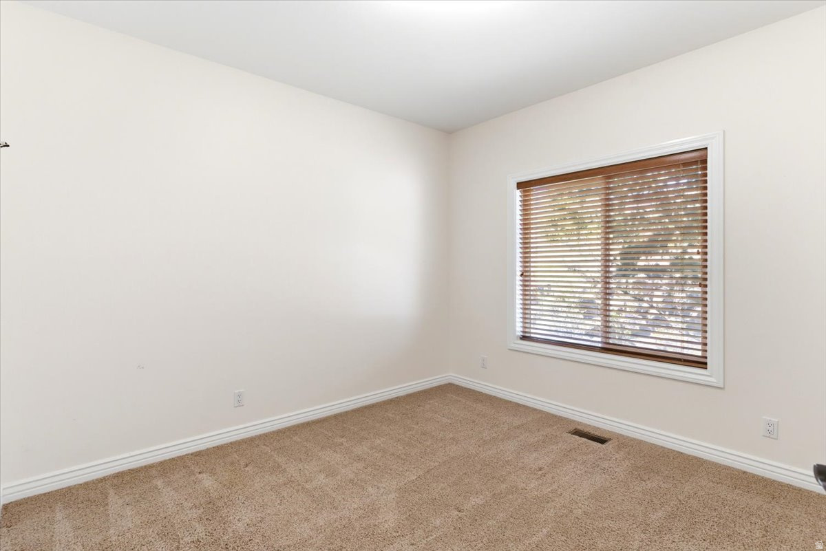 NORTH SUMMIT - Residential