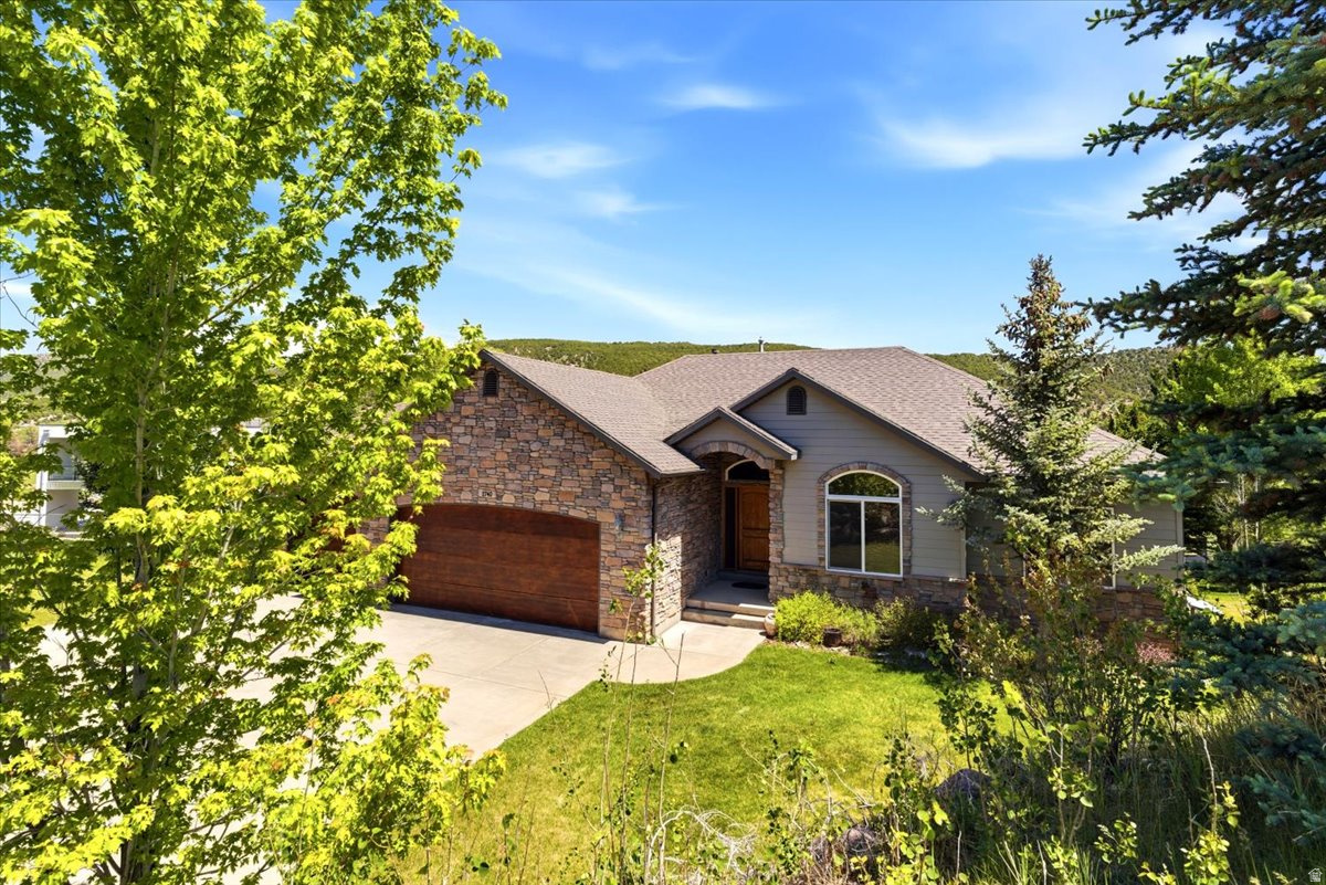 NORTH SUMMIT - Residential
