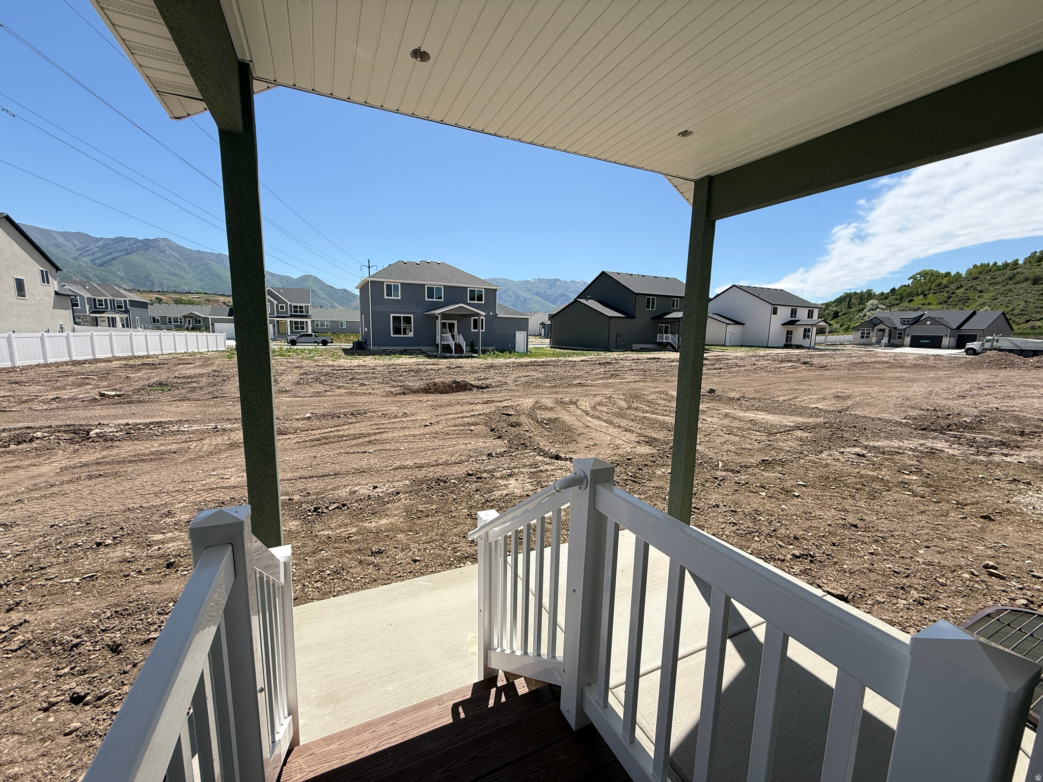 RIVERWOOD - Residential
