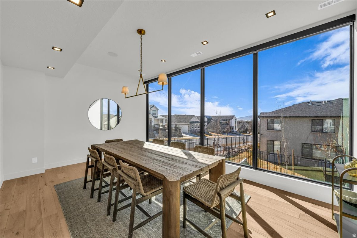 RIDGE - Residential
