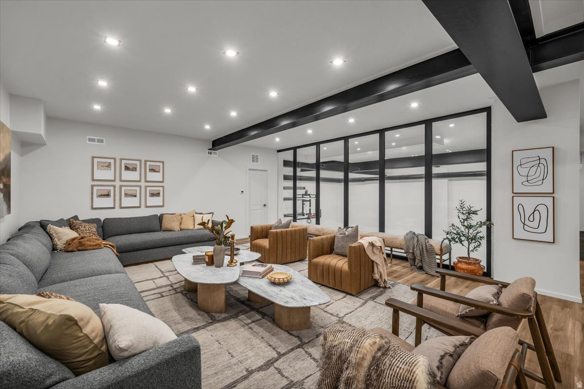 RIDGE - Residential