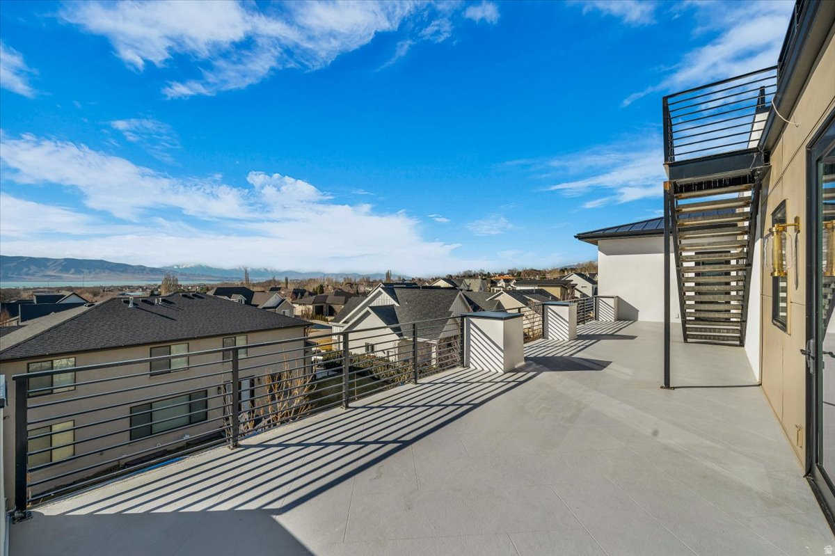 RIDGE - Residential