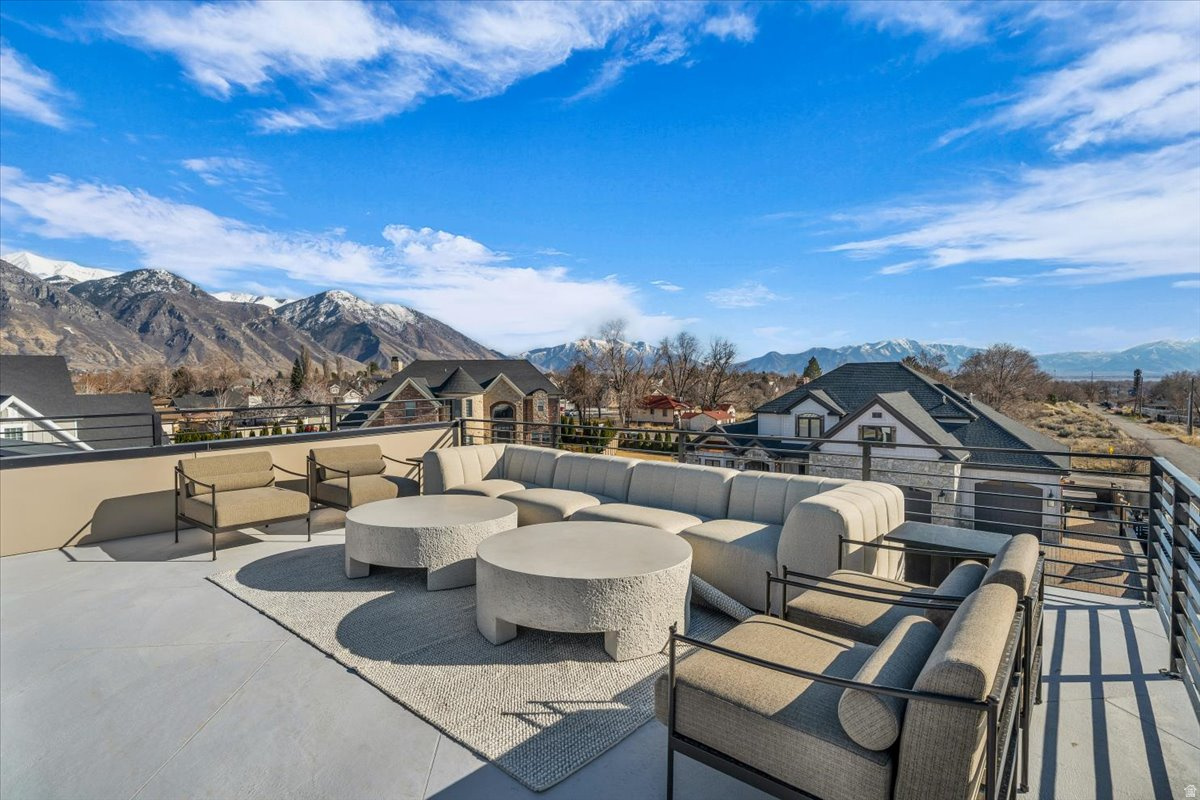 RIDGE - Residential