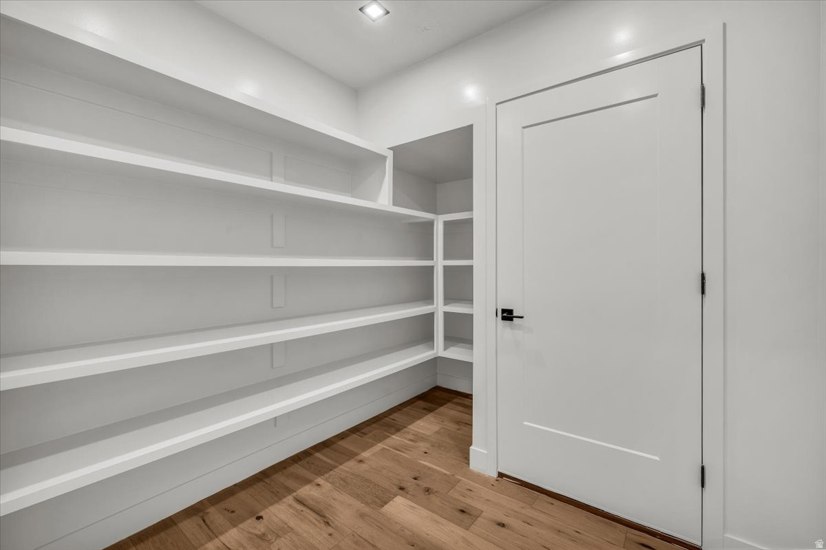 RIDGE - Residential