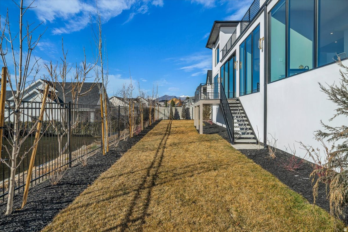 RIDGE - Residential
