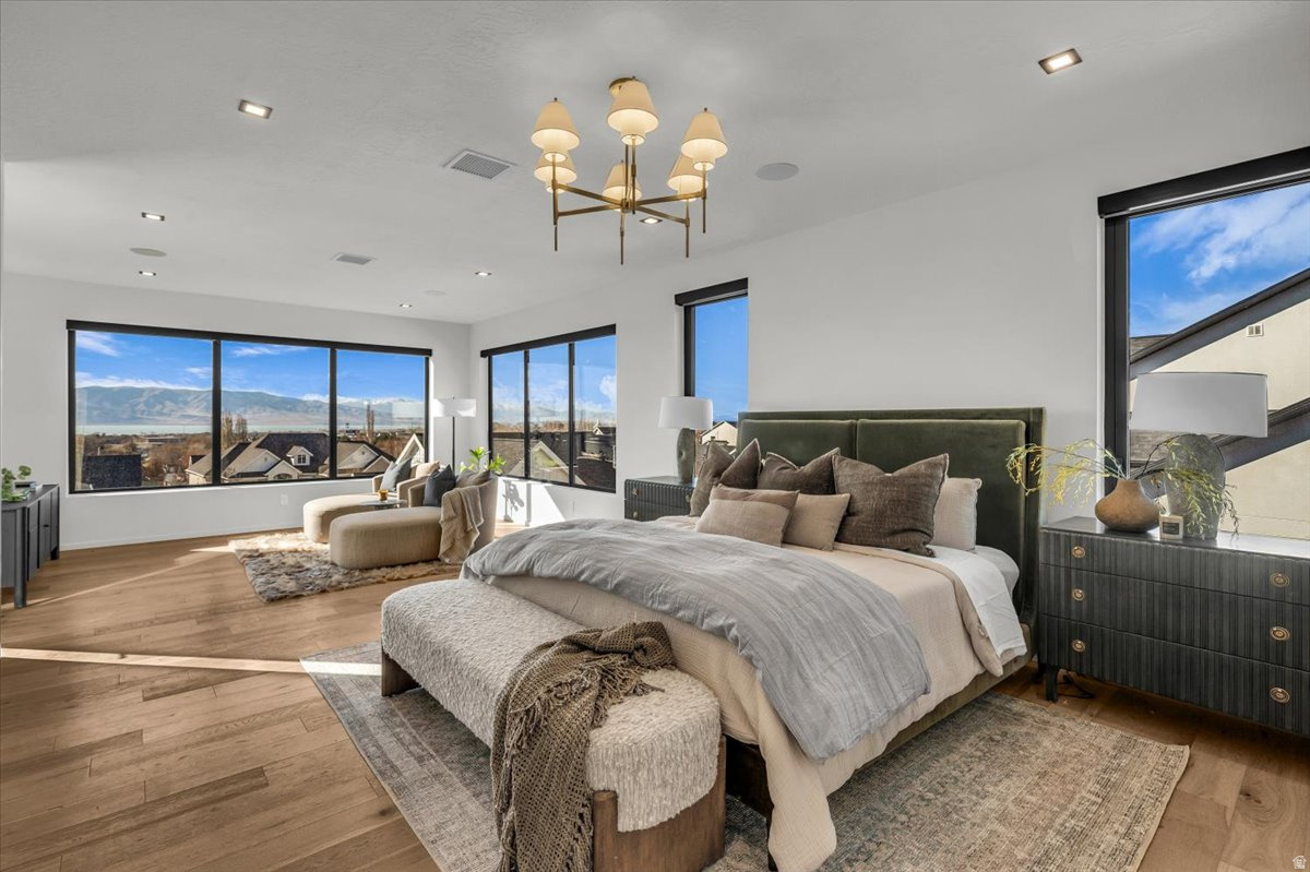 RIDGE - Residential