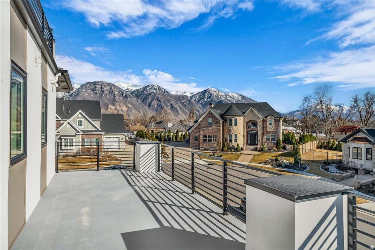 RIDGE - Residential