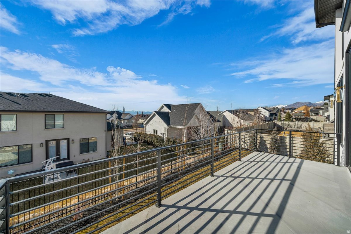 RIDGE - Residential
