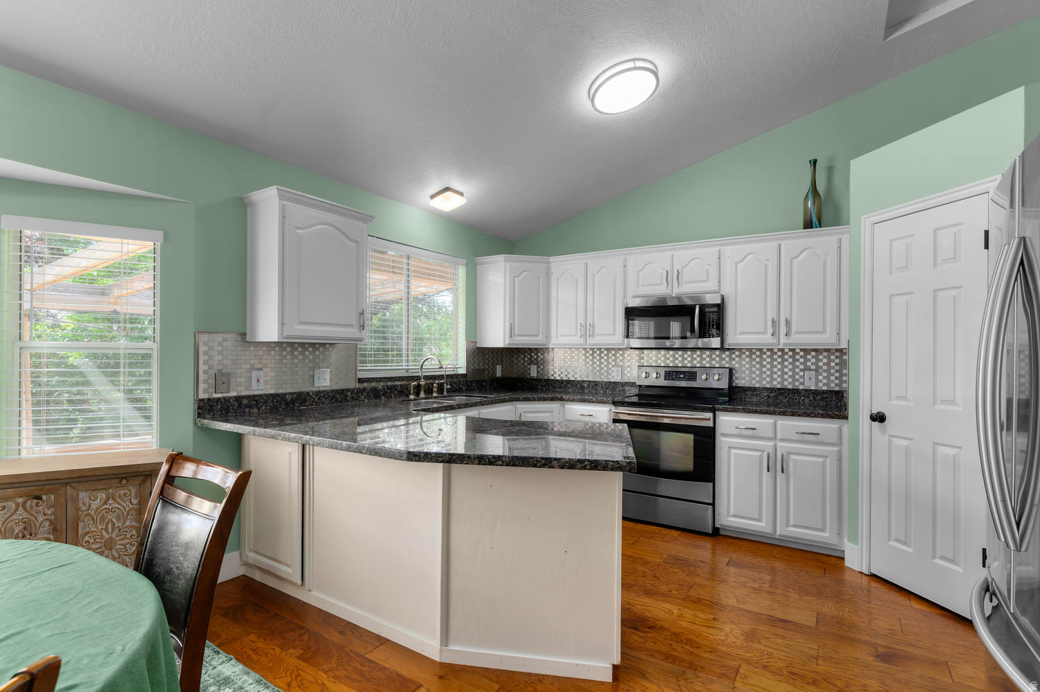 FALCON RIDGE PHASE 2 - Residential