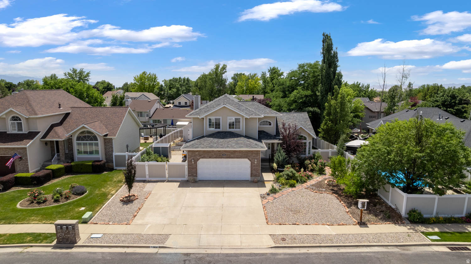 FALCON RIDGE PHASE 2 - Residential