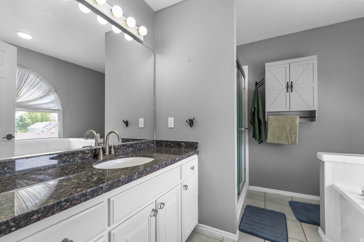FALCON RIDGE PHASE 2 - Residential