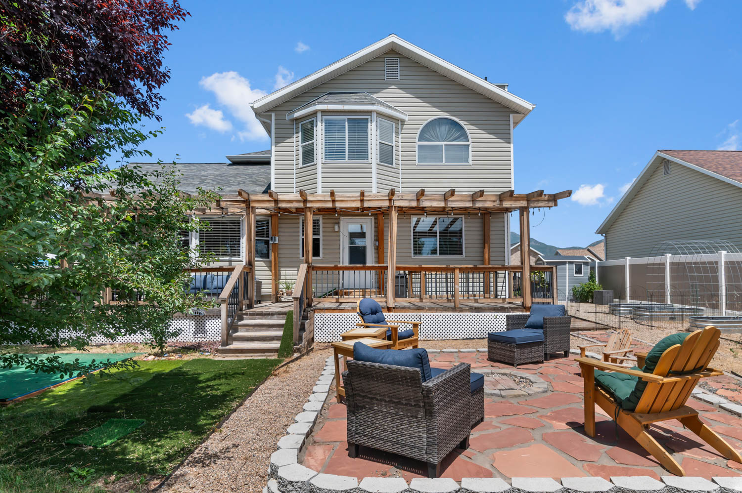 FALCON RIDGE PHASE 2 - Residential