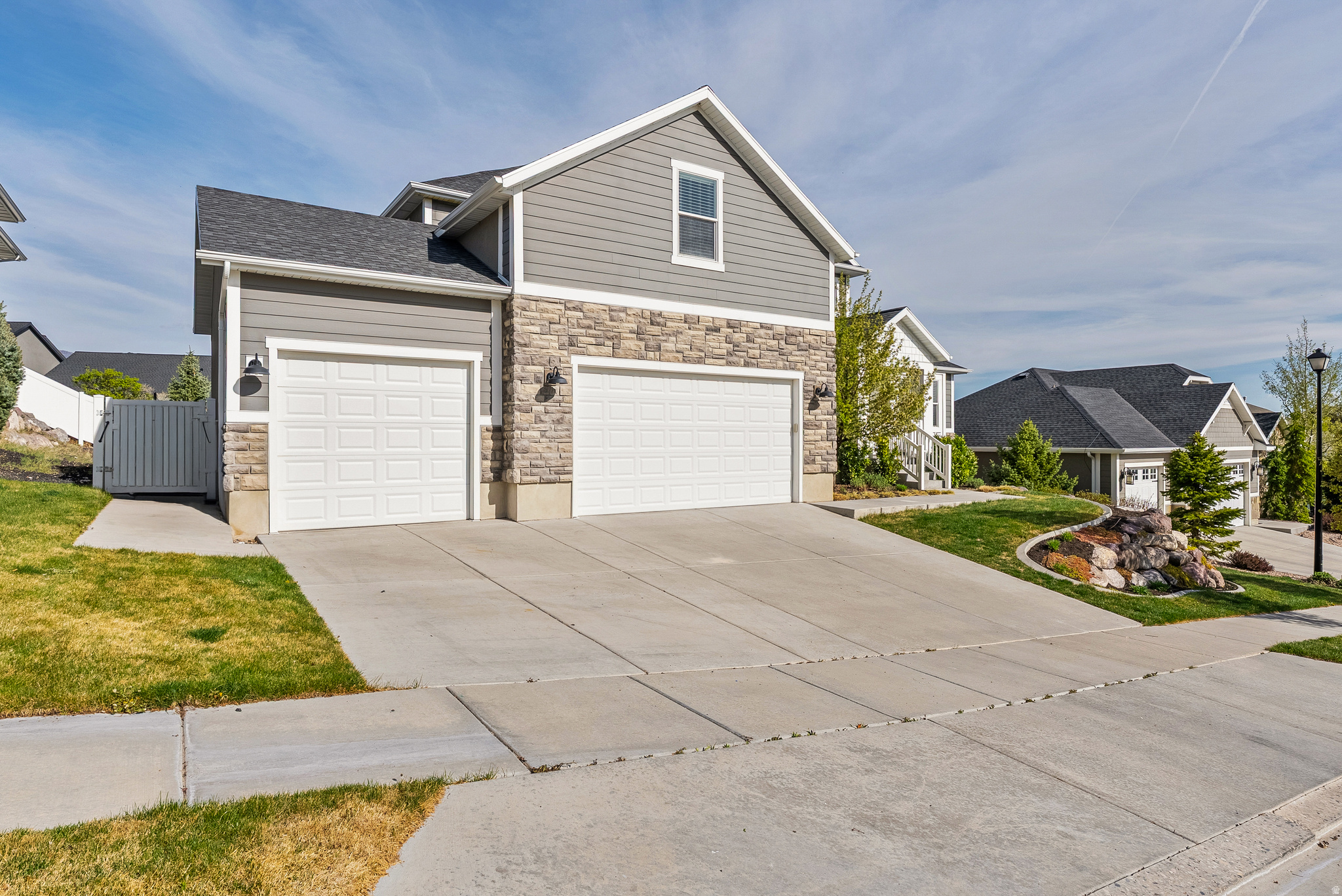 CANYON HILLS - Residential