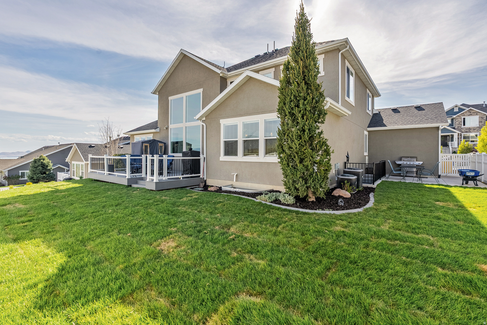 CANYON HILLS - Residential
