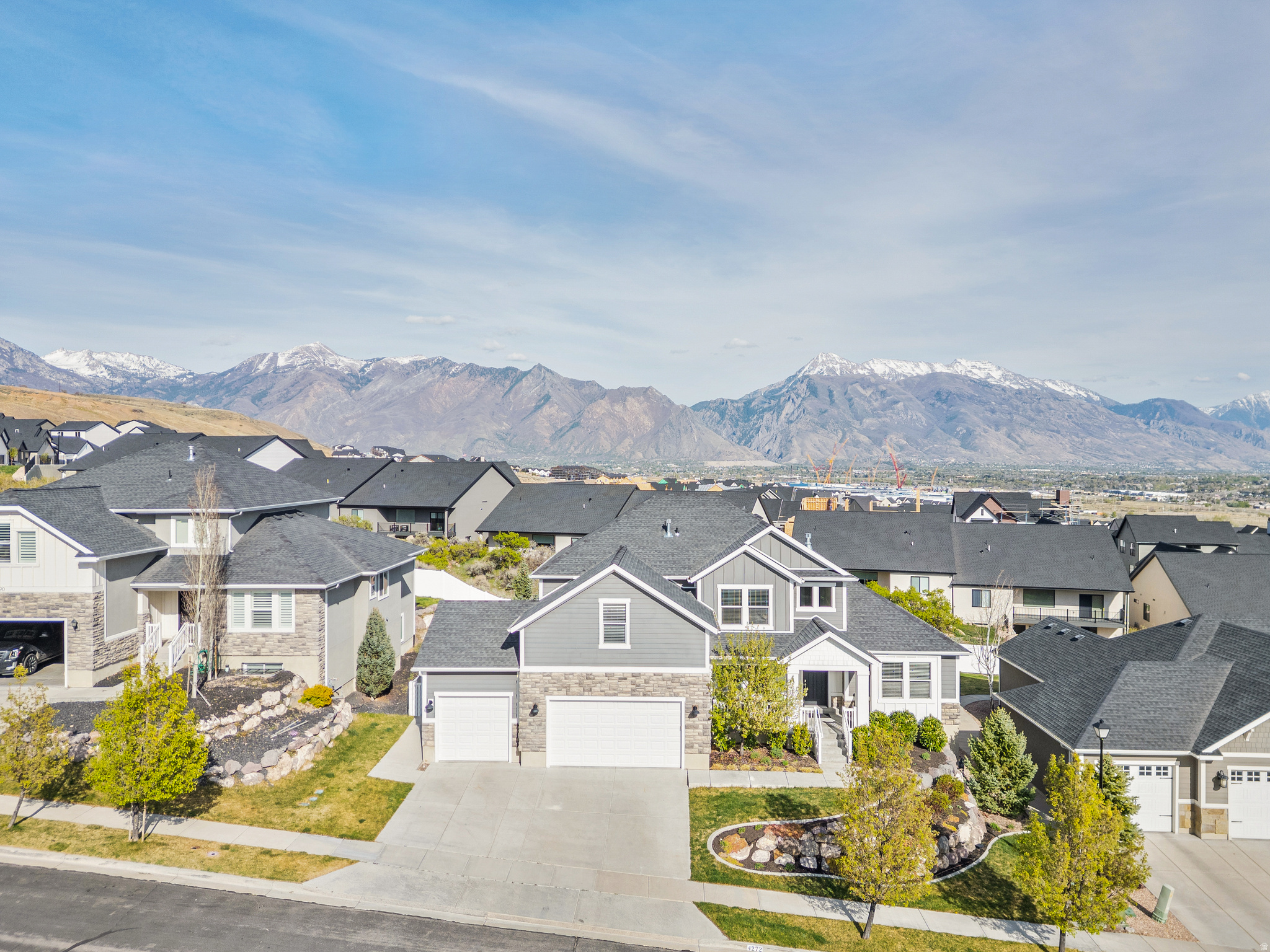 CANYON HILLS - Residential
