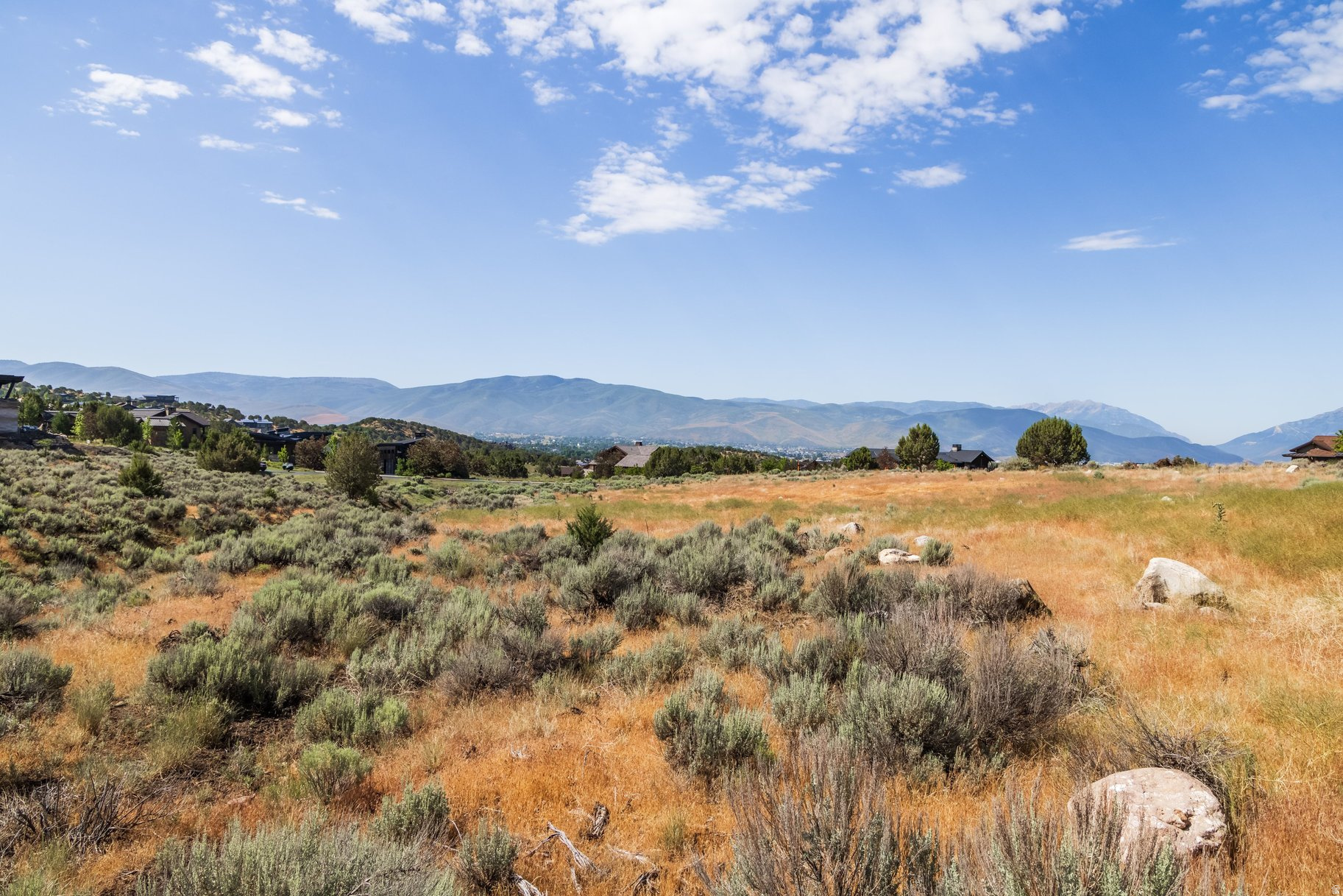 RED LEDGES - Land