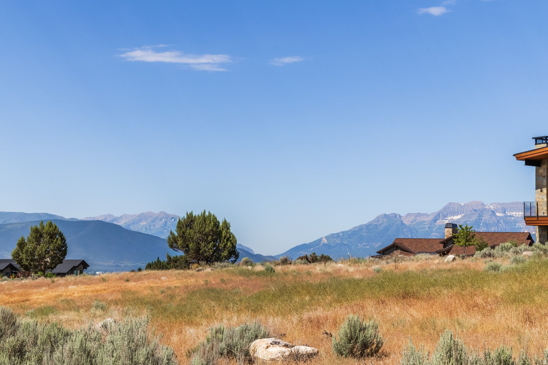 RED LEDGES - Land