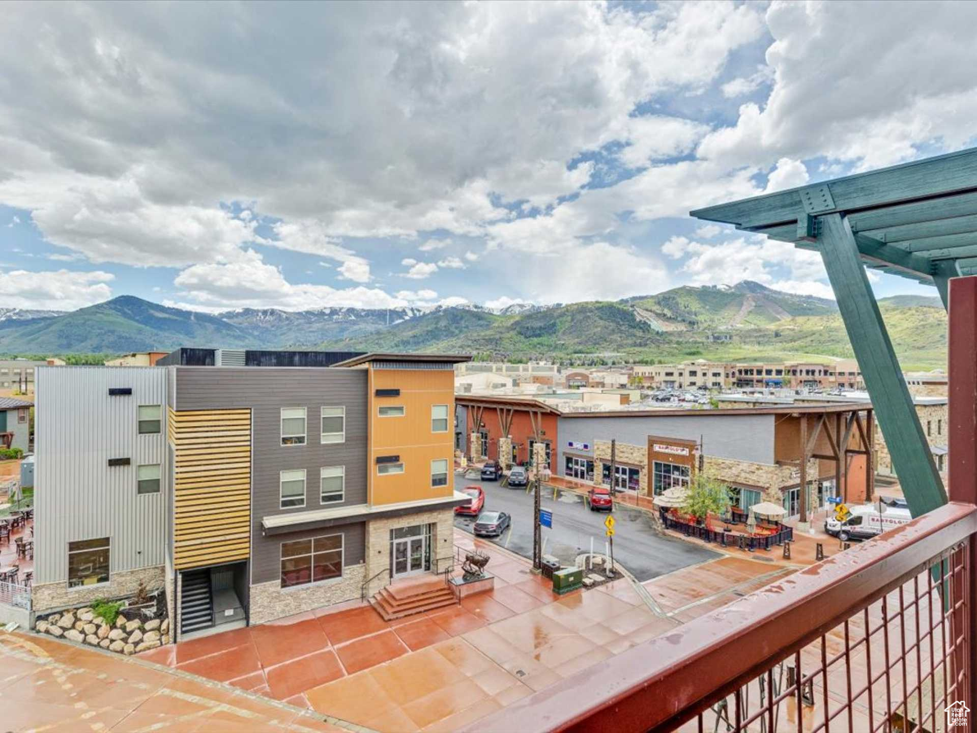 NEWPARK CONDO - Residential