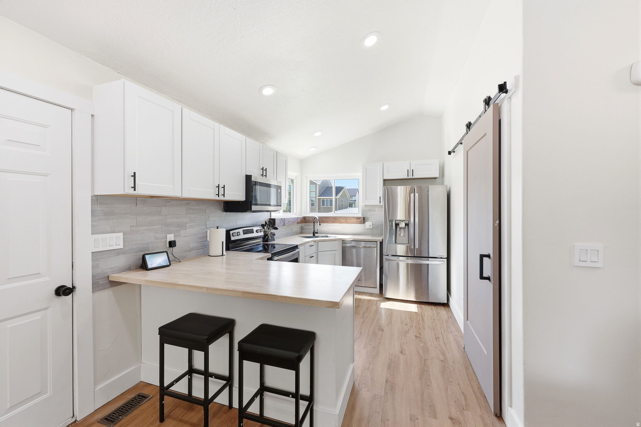 EAGLE POINT - Residential