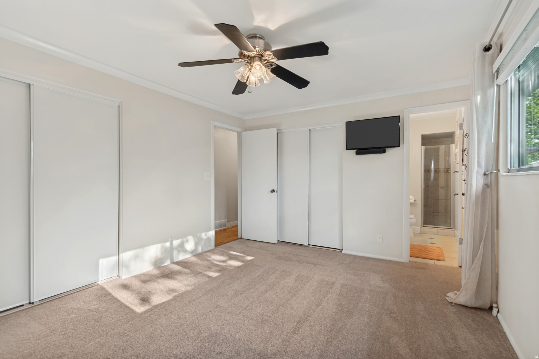 RIVERVIEW EAST - Residential