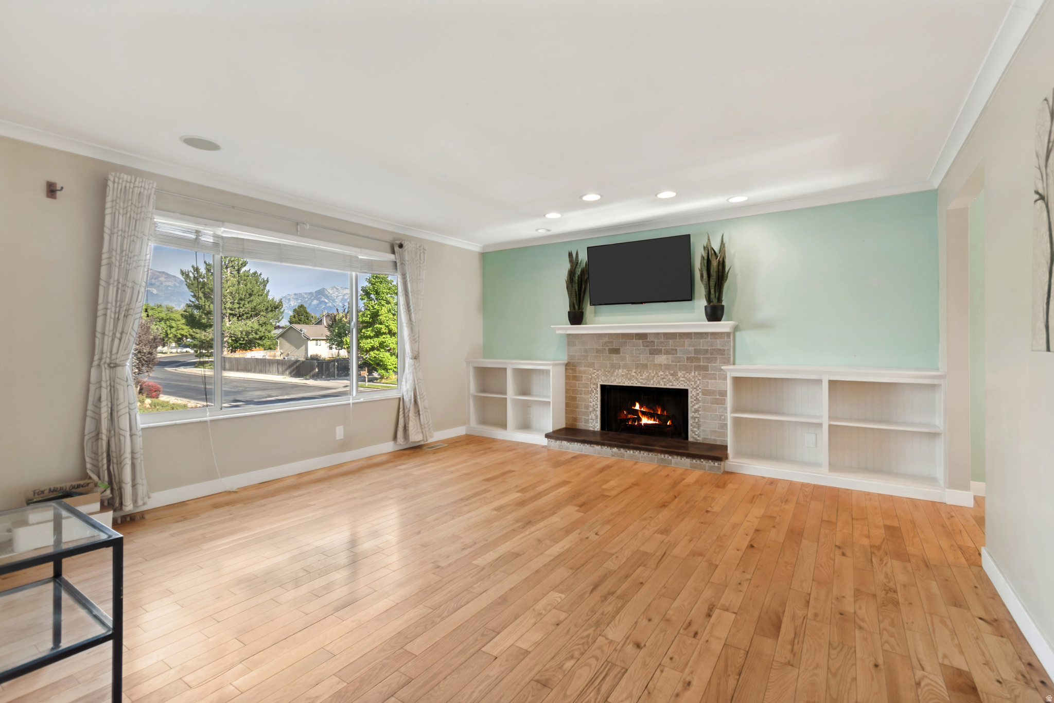 RIVERVIEW EAST - Residential