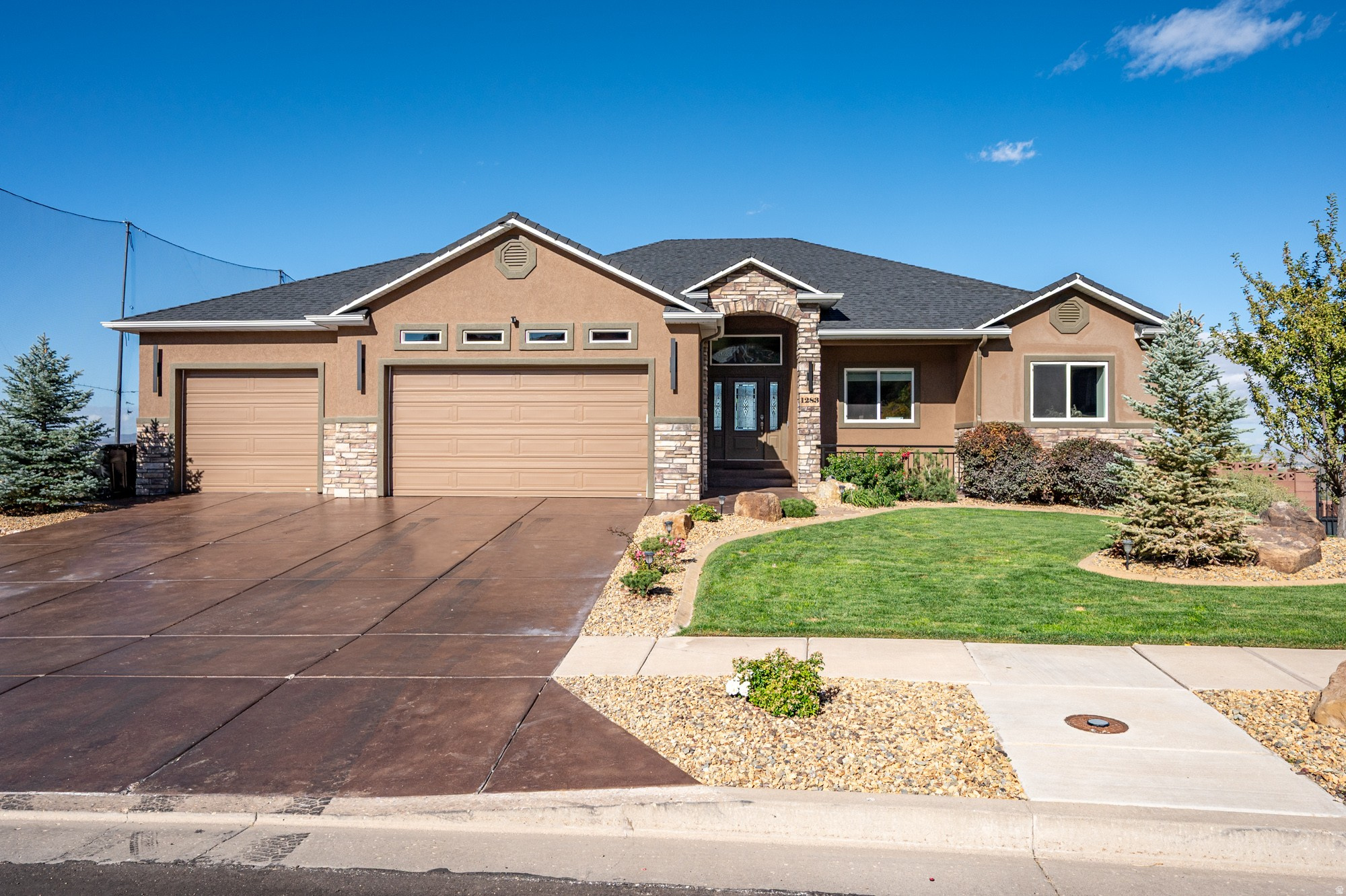 CANYON RIDGE - Residential