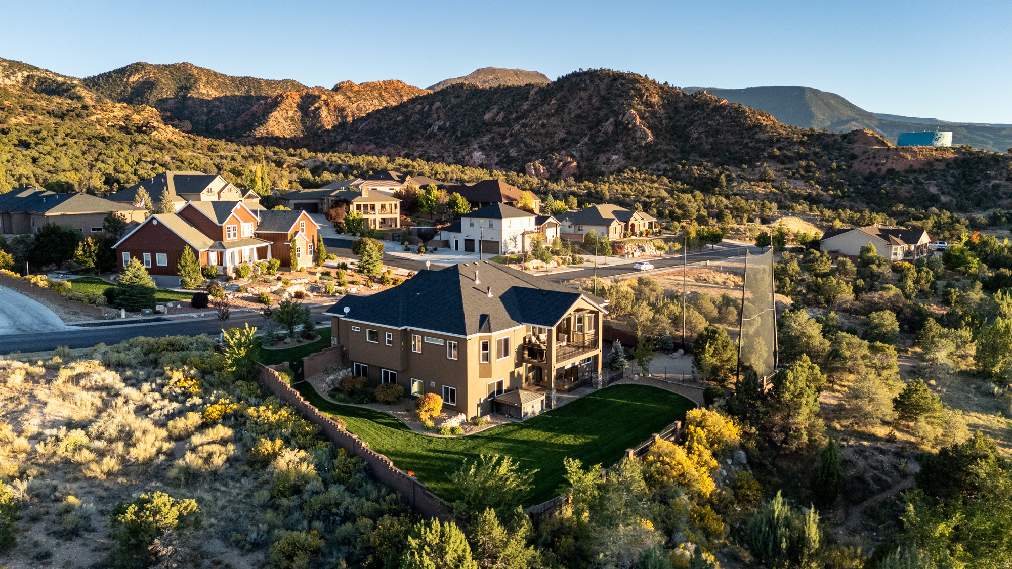 CANYON RIDGE - Residential