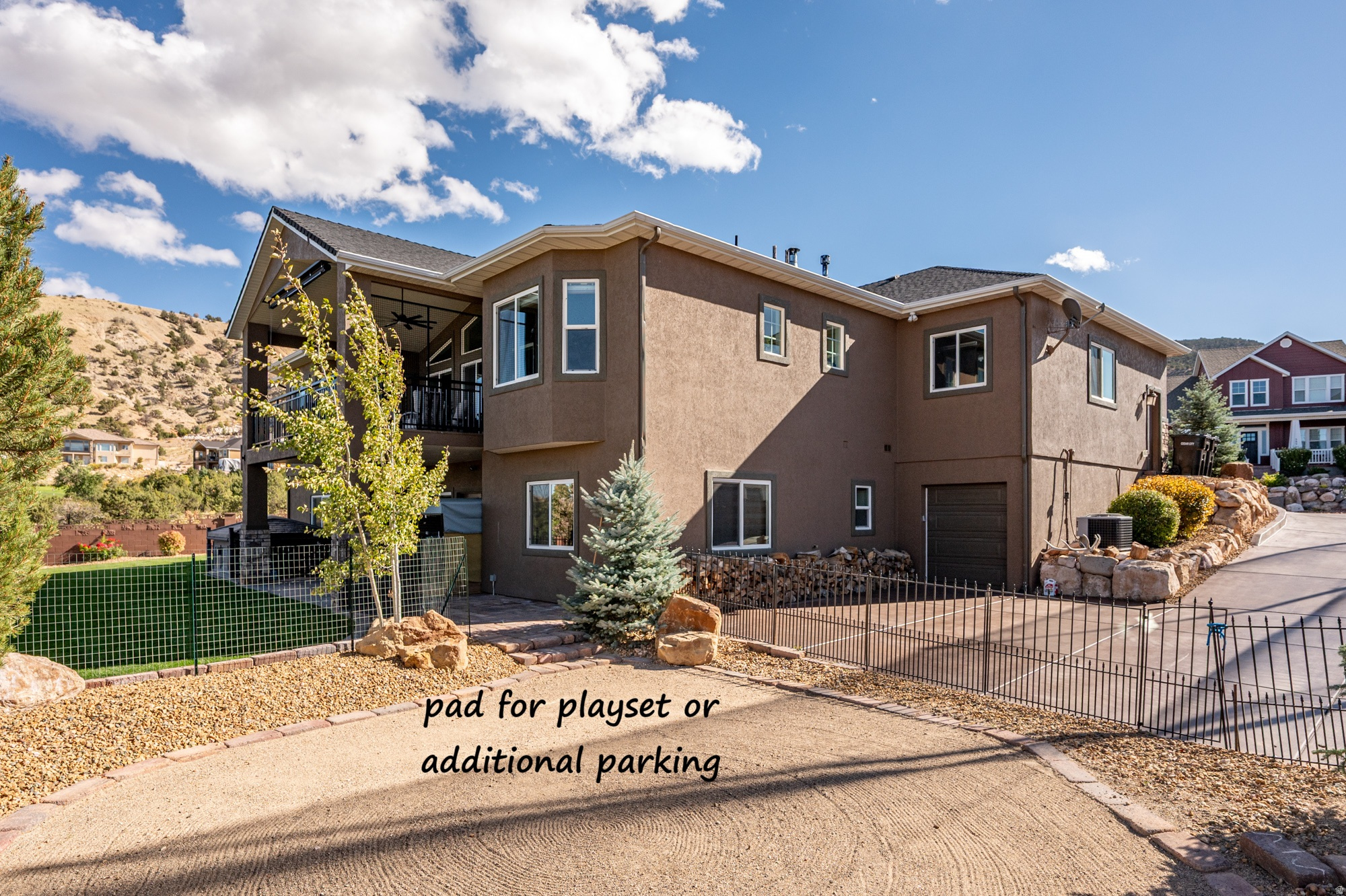 CANYON RIDGE - Residential
