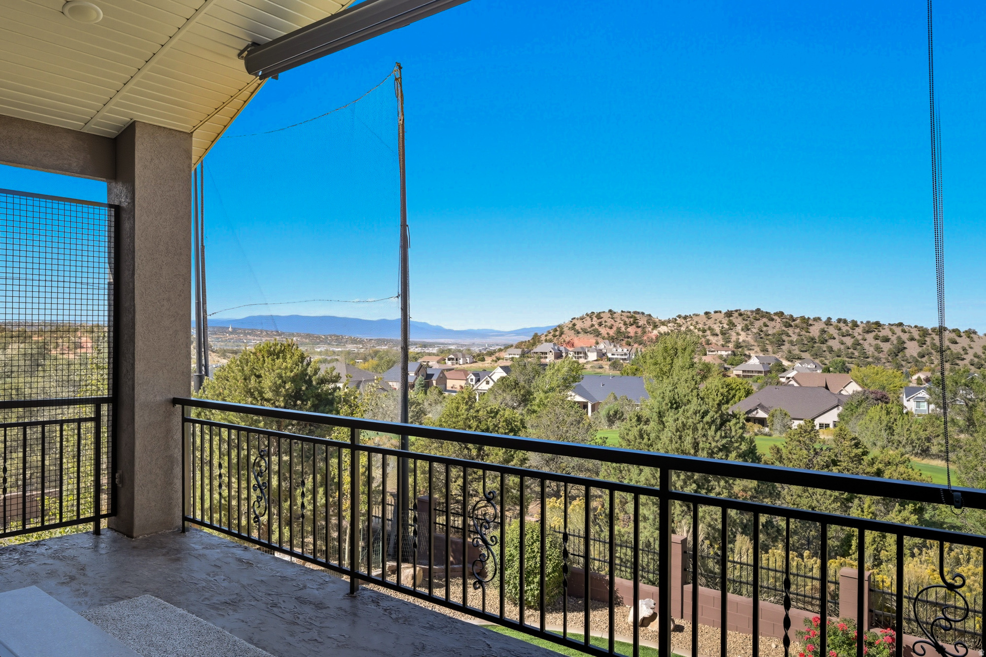 CANYON RIDGE - Residential