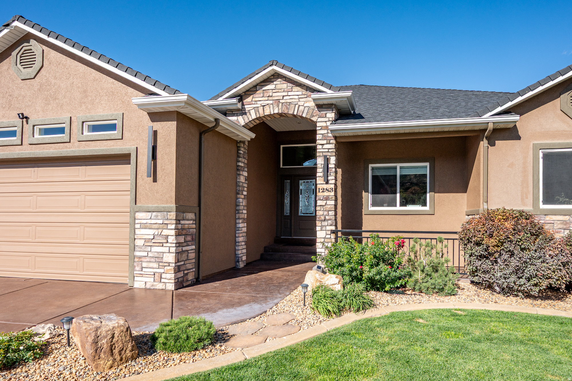 CANYON RIDGE - Residential
