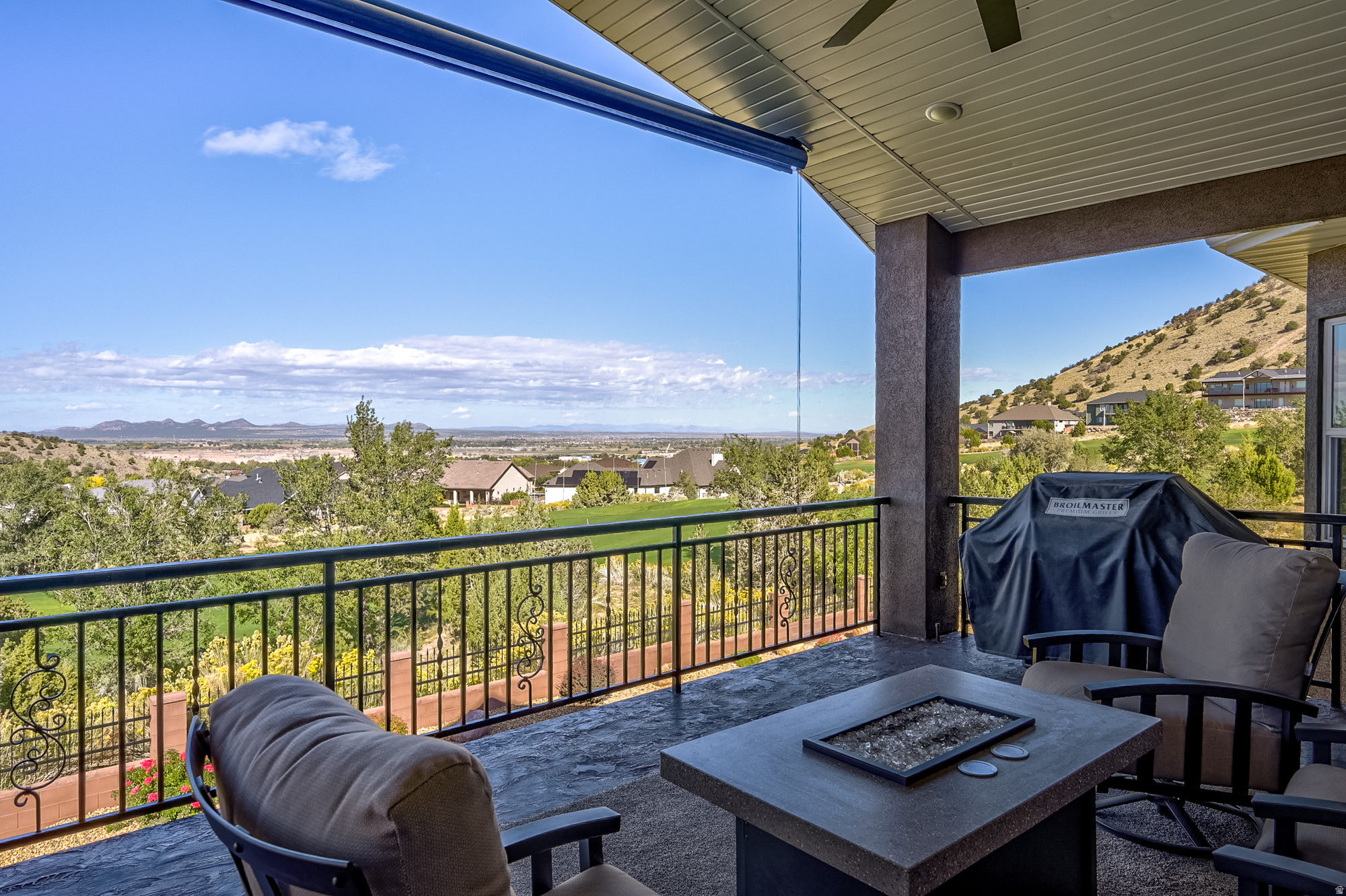 CANYON RIDGE - Residential
