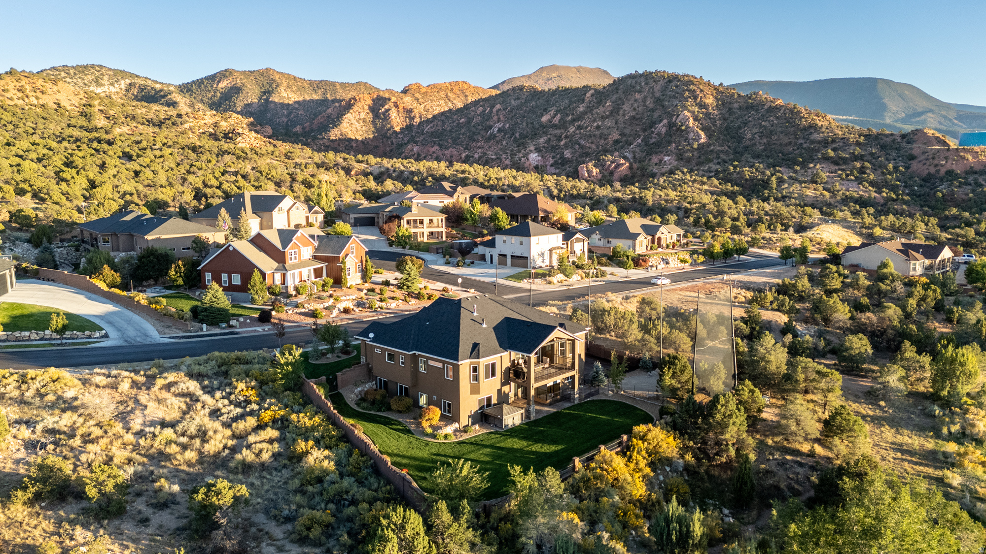 CANYON RIDGE - Residential