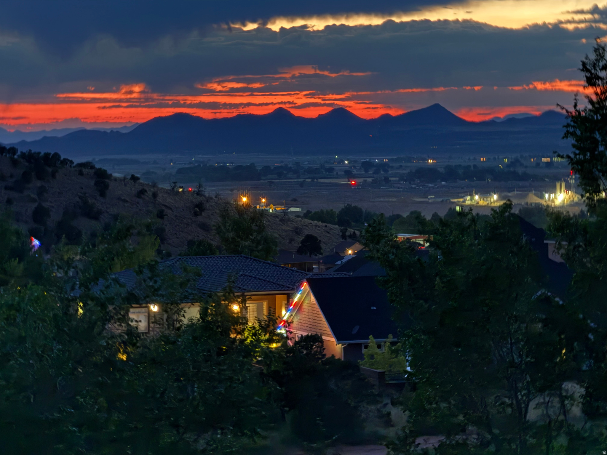 CANYON RIDGE - Residential