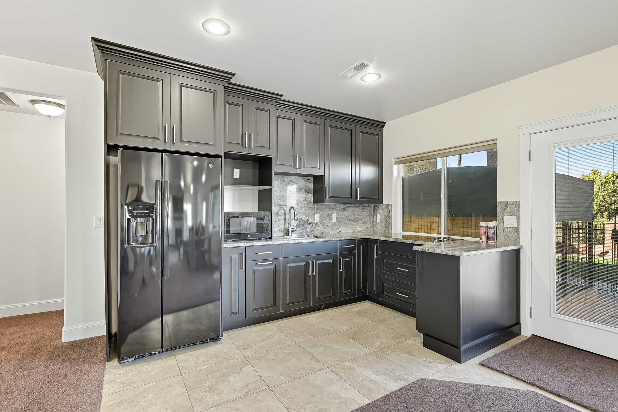 CANYON RIDGE - Residential