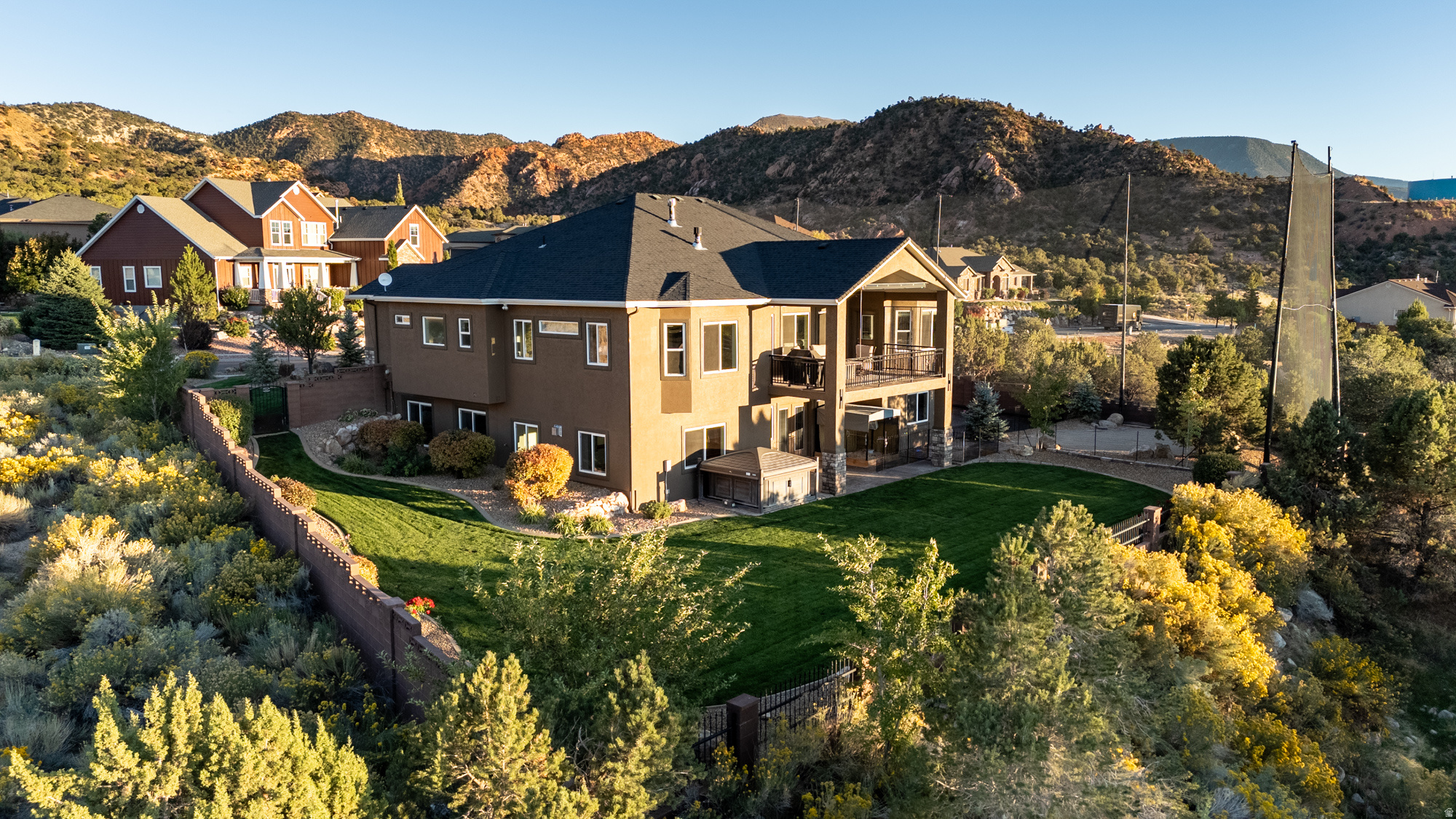 CANYON RIDGE - Residential