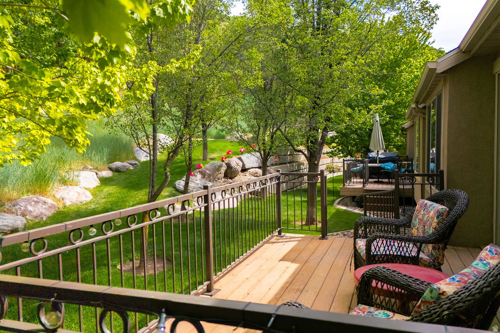 LITTLE VALLEY CONDO - Residential