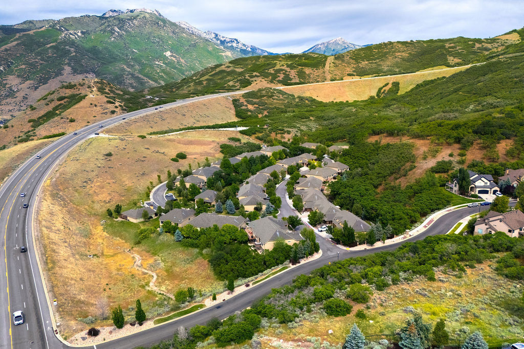 LITTLE VALLEY CONDO - Residential