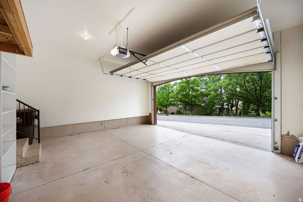 LITTLE VALLEY CONDO - Residential