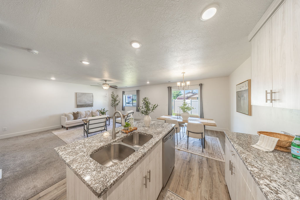 TERRACE PINES TOWNHO - Residential